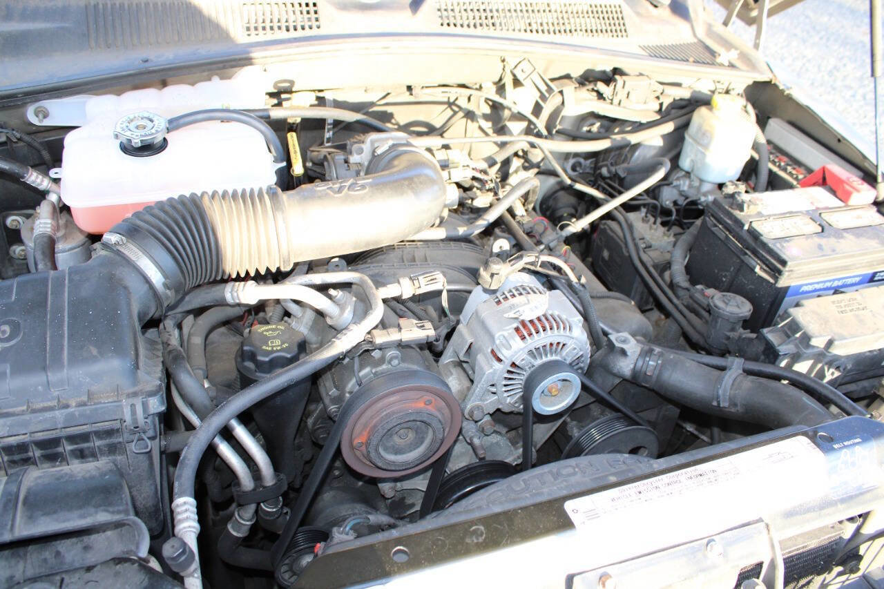 Used 2006 Jeep Liberty Sport image 25