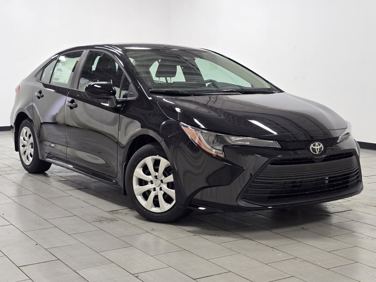 New 2026 Toyota Corolla LE image 2