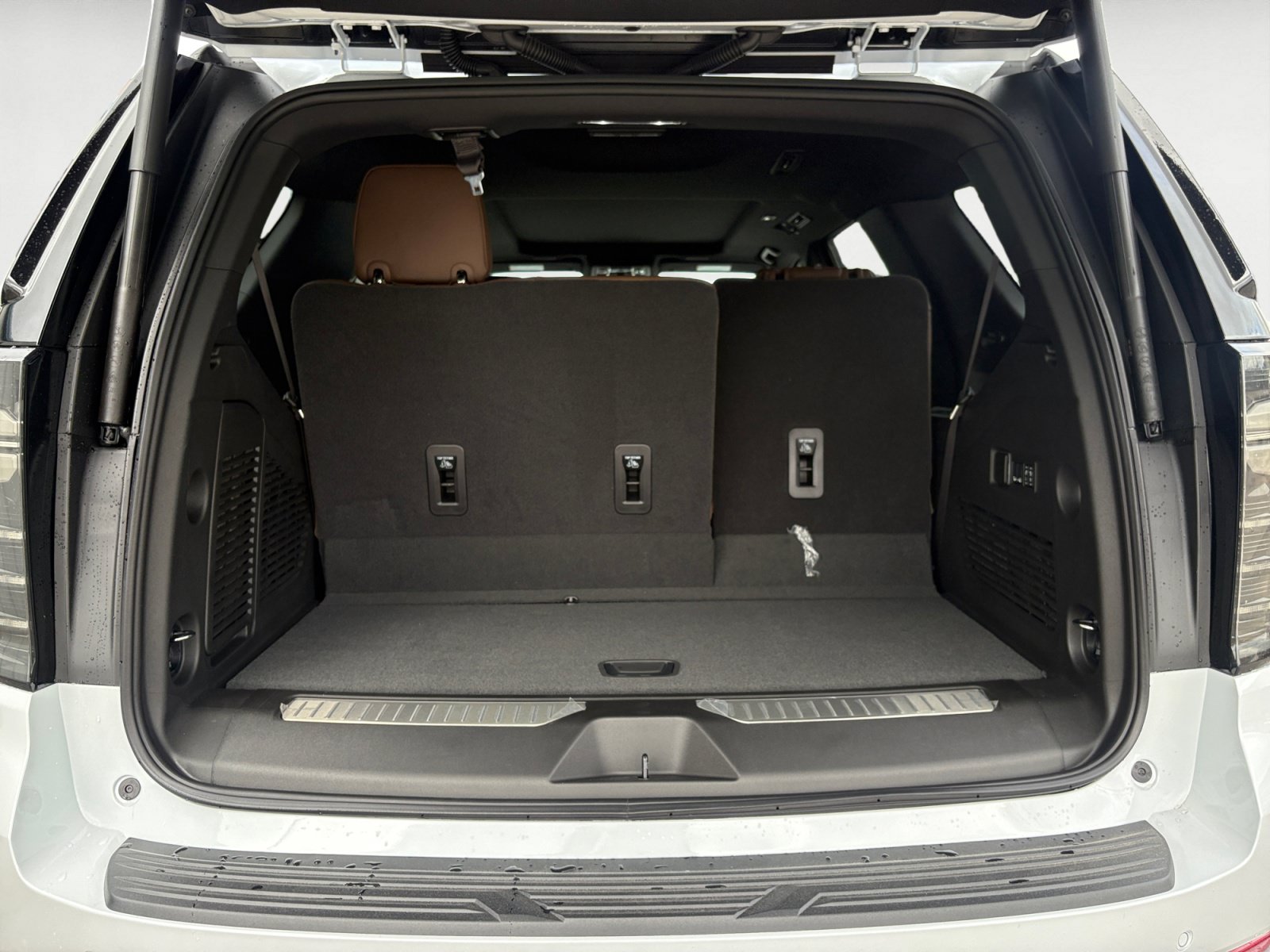 New 2027 Chevrolet Tahoe High Country AWD/4WD image 20