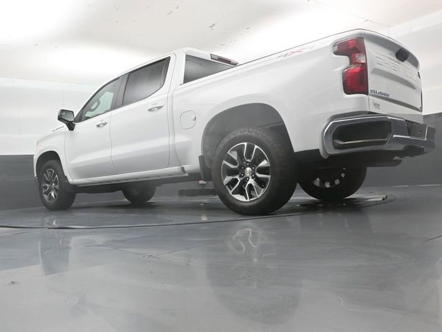 Used 2022 Chevrolet Silverado 1500 LT AWD/4WD image 41