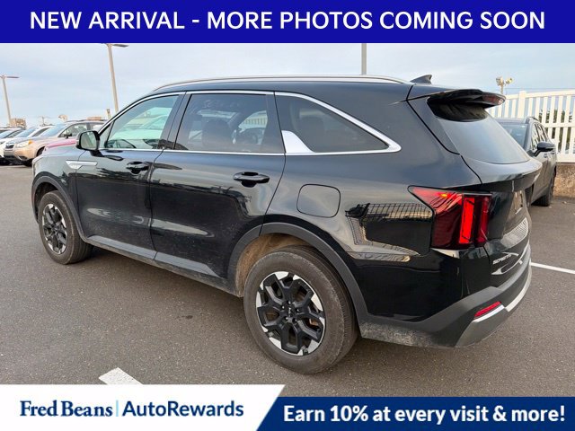 Used 2025 Kia Sorento S w/ Panoramic Sunroof Package AWD/4WD image 5