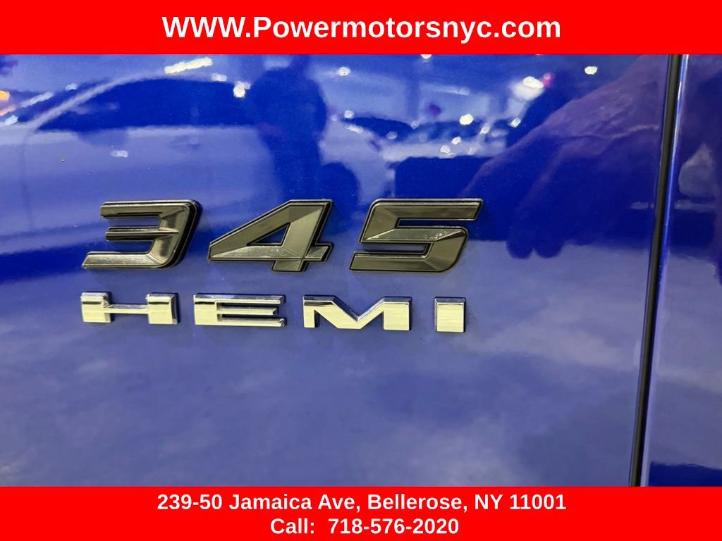 Used 2022 Dodge Challenger R/T w/ Shaker Package RWD image 12