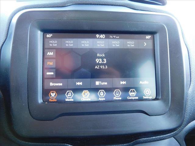 Used 2018 Jeep Renegade Latitude image 11