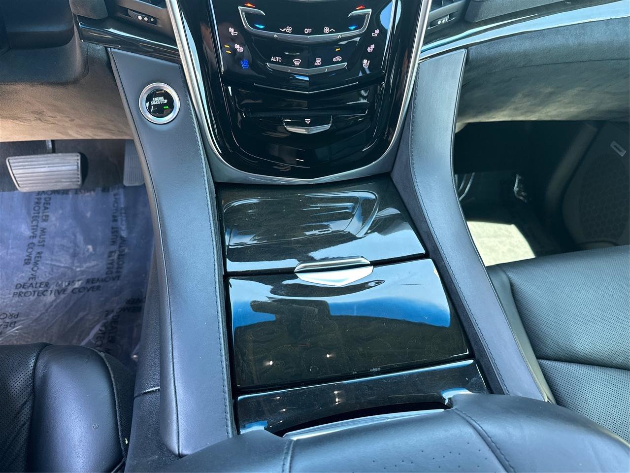 Used 2019 Cadillac Escalade ESV Platinum AWD/4WD image 15