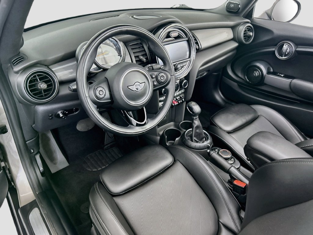 Used 2016 MINI Cooper Convertible FWD image 9