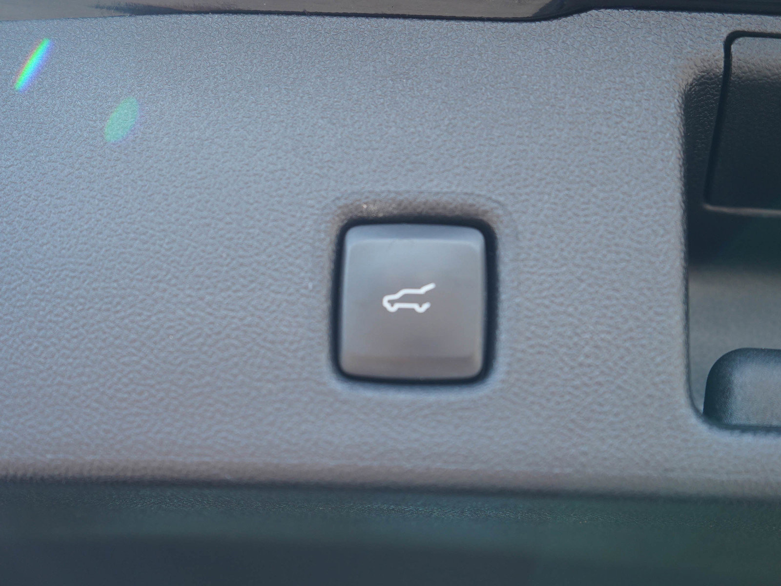 Used 2024 Ford Escape Platinum AWD/4WD image 18