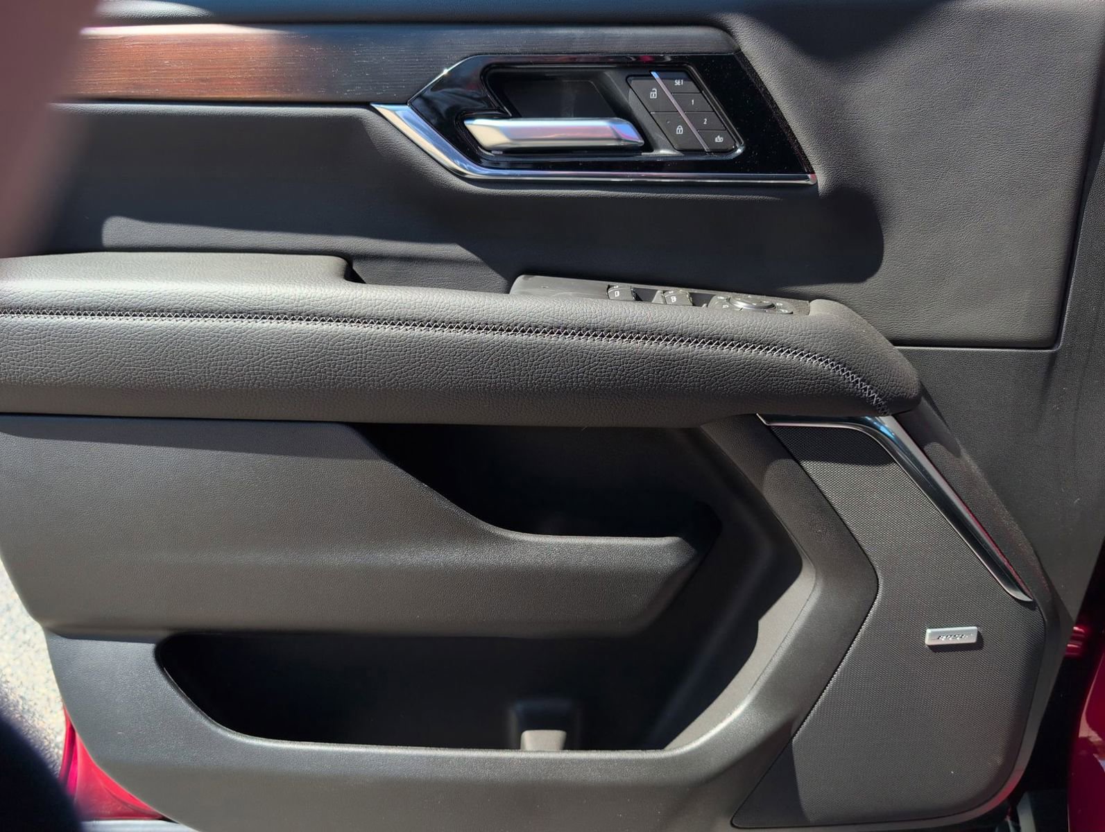 New 2026 GMC Yukon Denali w/ Denali Reserve Package image 15