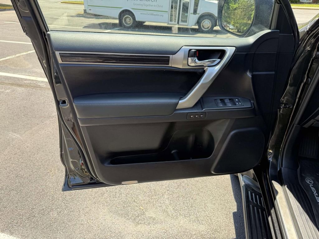 Used 2023 Lexus GX 460 Premium w/ Premium Plus Package AWD/4WD image 12