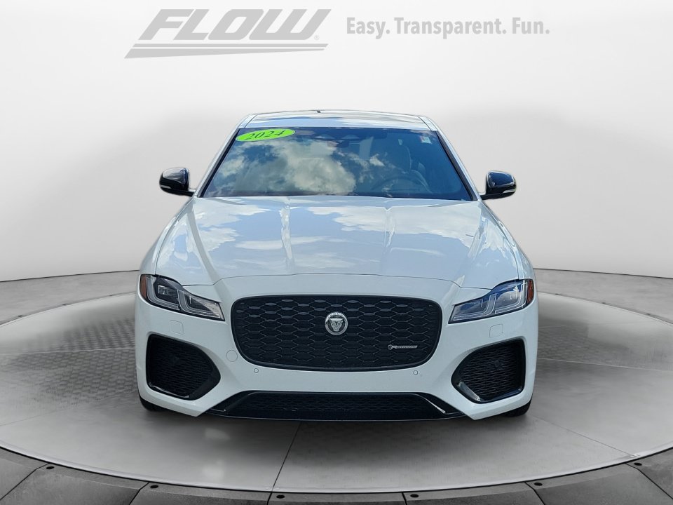 Used 2024 Jaguar XF R-Dynamic SE AWD/4WD image 2