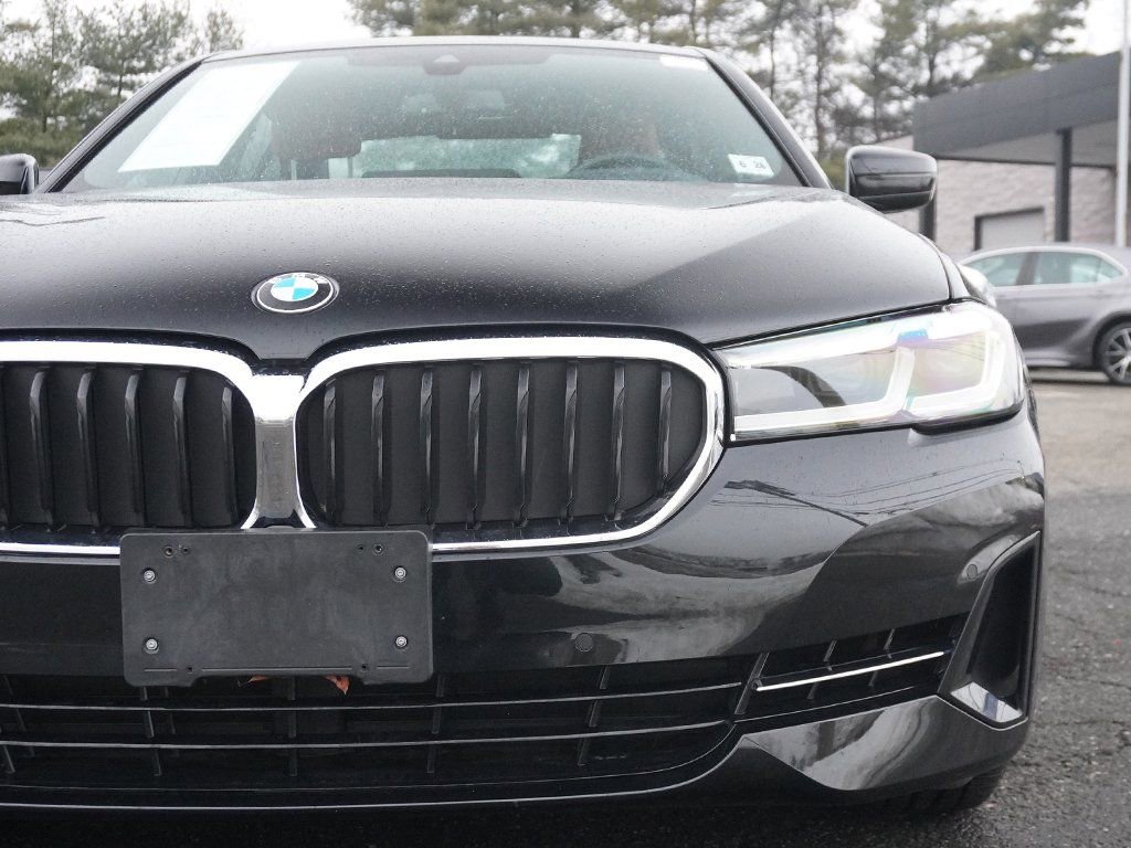 Used 2023 BMW 540i xDrive w/ Premium Package image 18