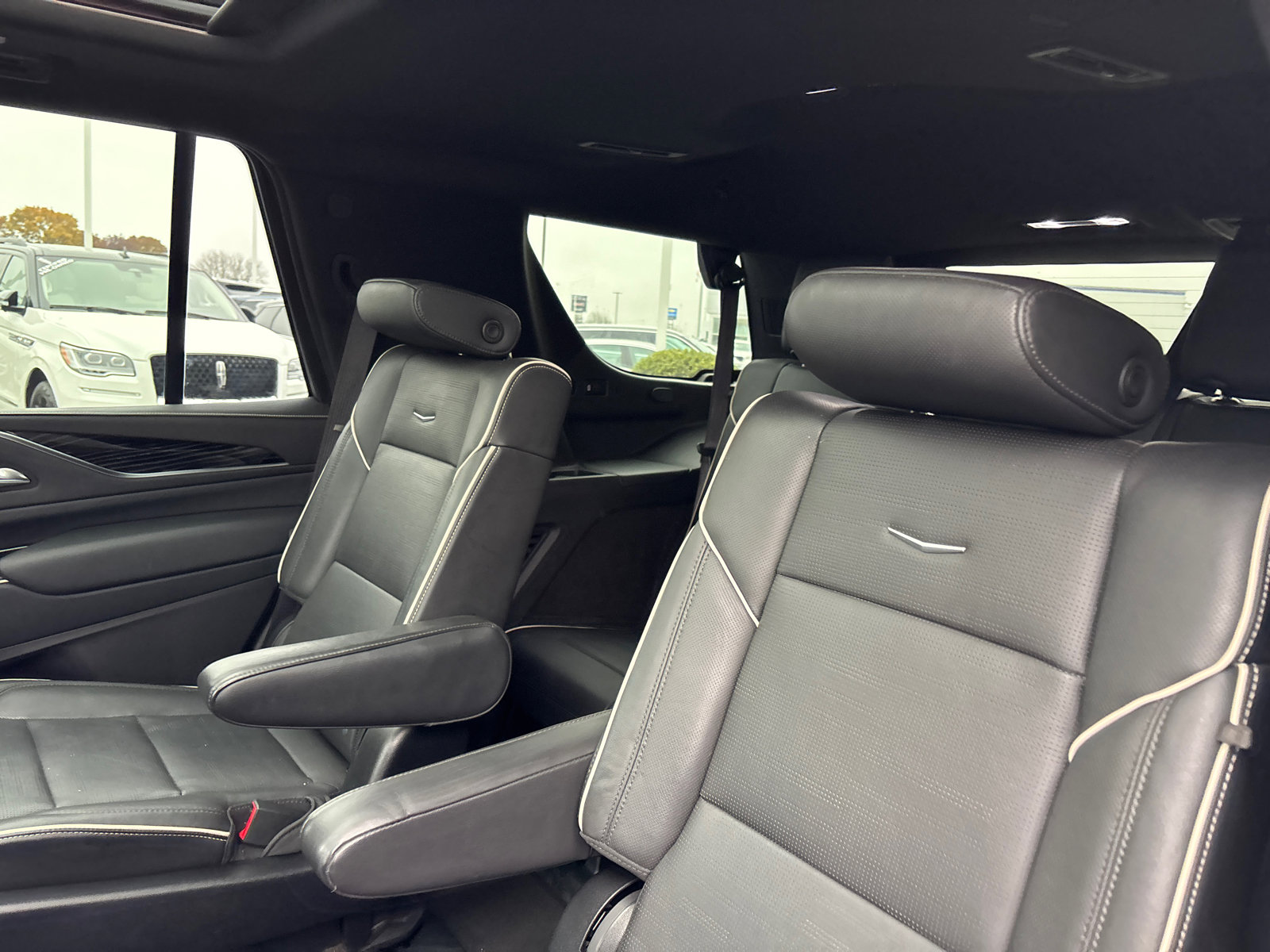 Used 2022 Cadillac Escalade Sport w/ Touring Package image 25