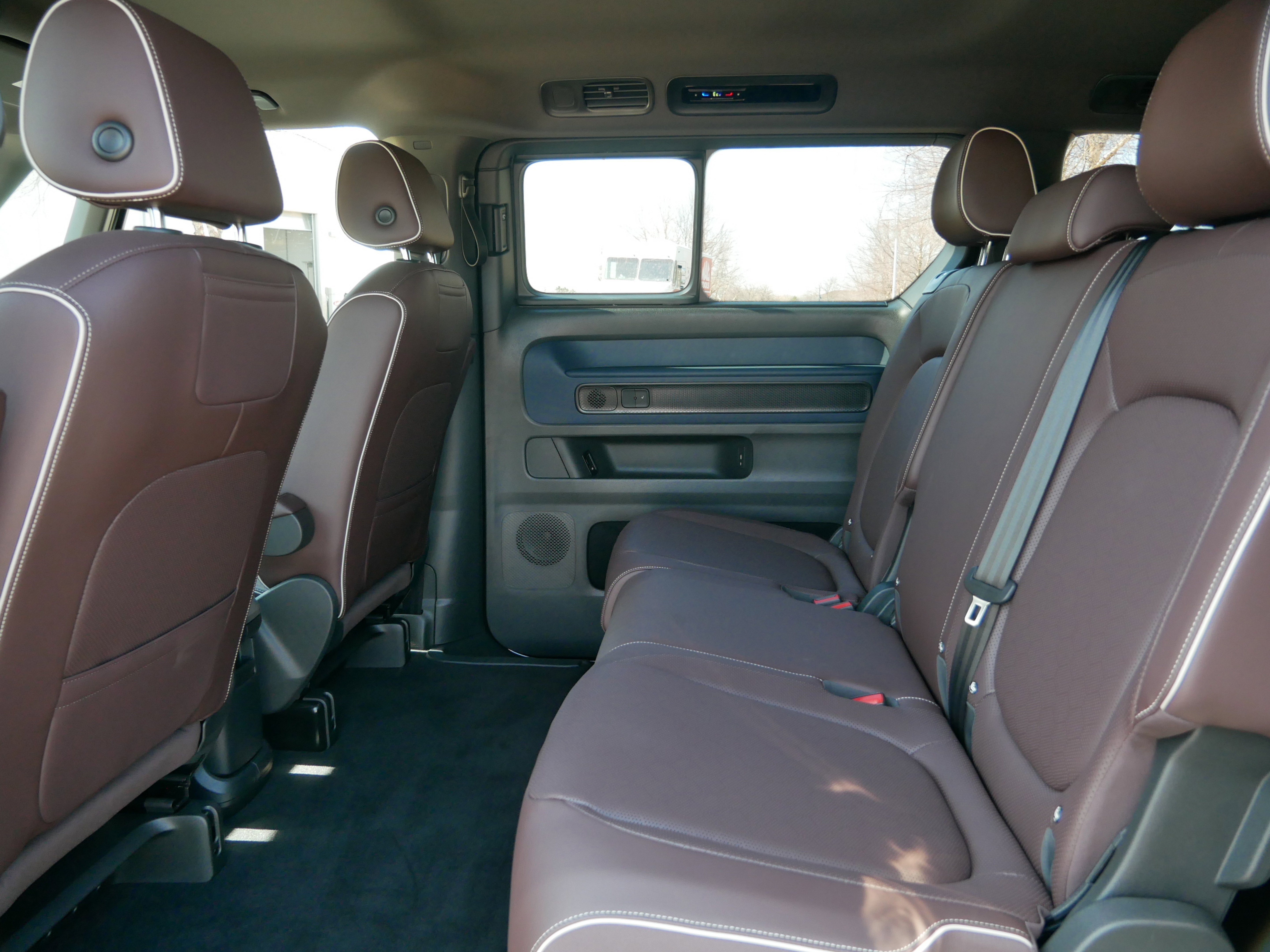 New 2025 Volkswagen ID. Buzz Pro S image 8