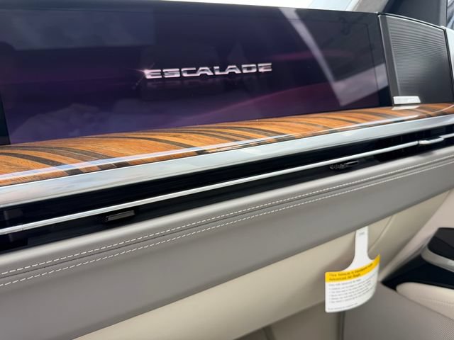New 2026 Cadillac Escalade ESV Platinum Luxury AWD/4WD image 13