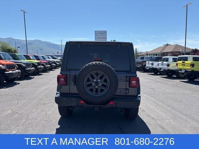 Used 2025 Jeep Wrangler Unlimited Sport AWD/4WD image 10