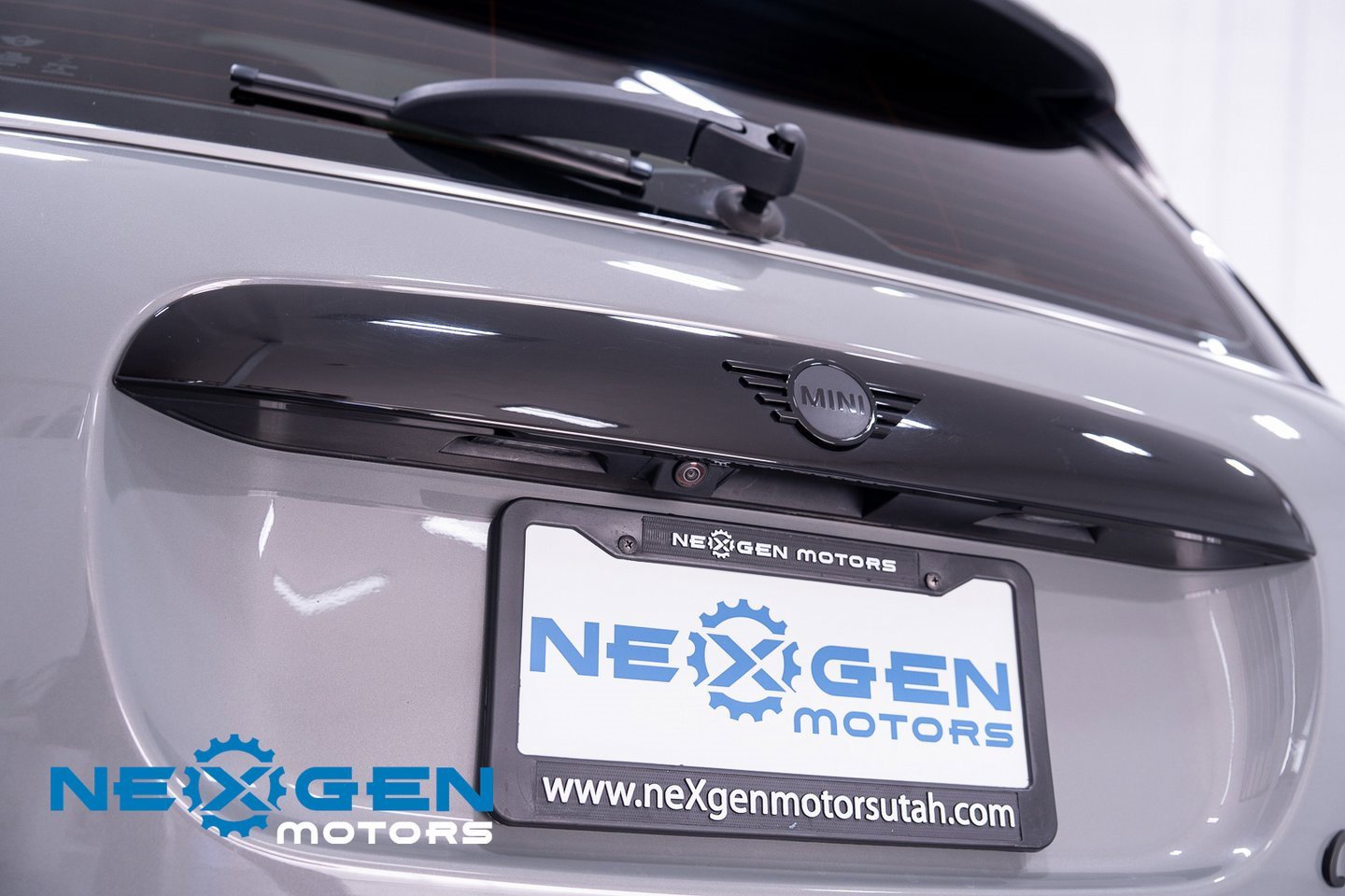 Used 2023 MINI Cooper 2-Door Hardtop image 36