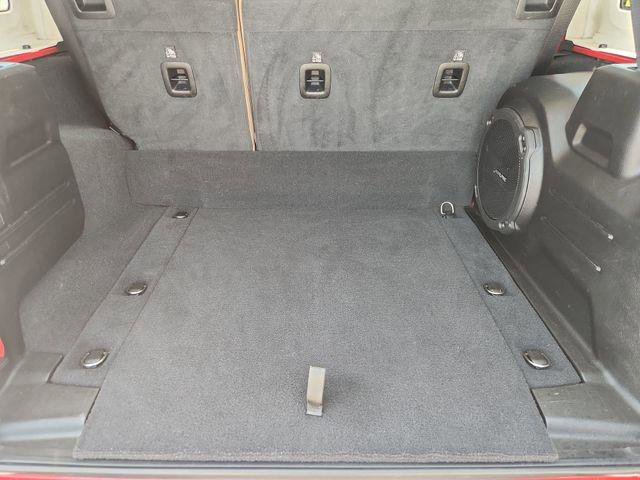 Used 2021 Jeep Wrangler Unlimited Sahara w/ Cold Weather Group AWD/4WD image 26