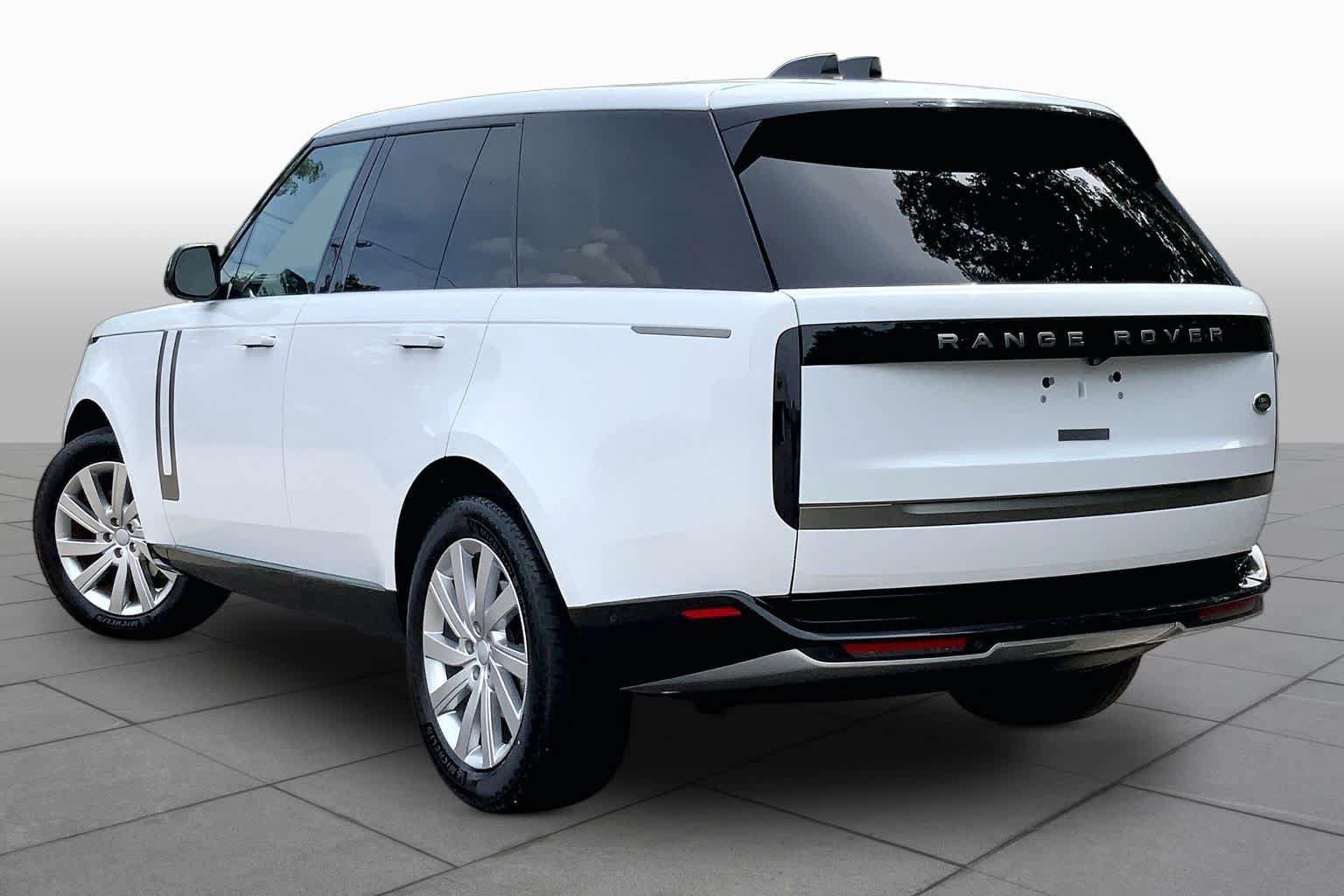 Used 2023 Land Rover Range Rover SE AWD/4WD image 11