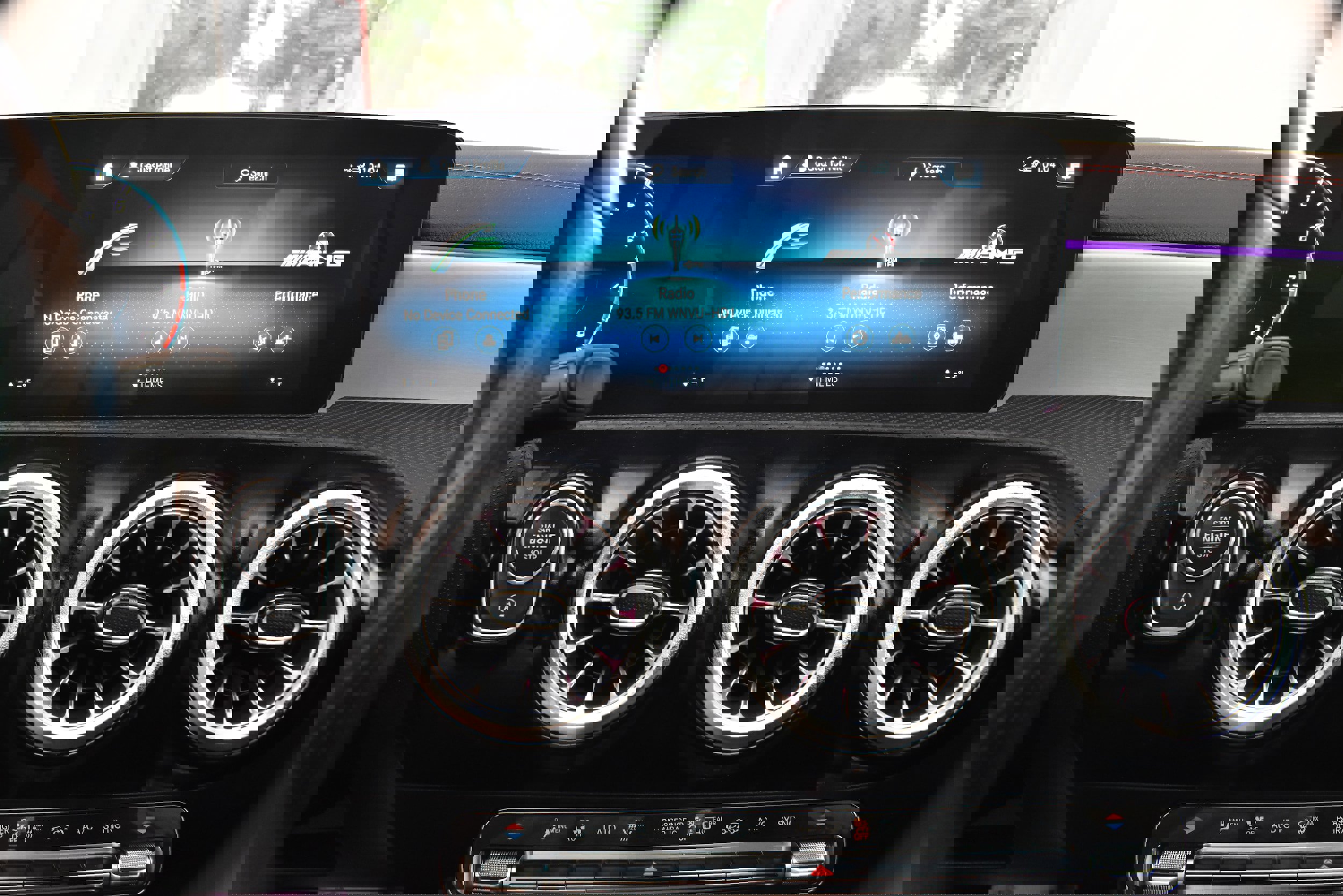 Used 2023 Mercedes-Benz CLA 35 AMG 4MATIC image 35