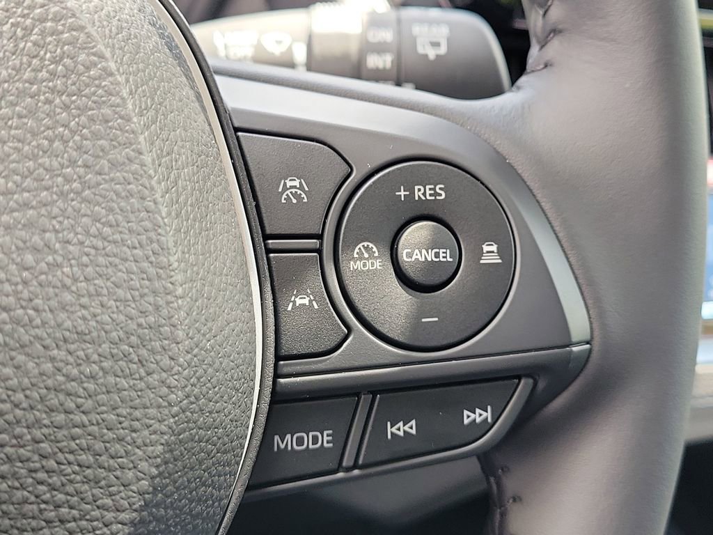 New 2026 Toyota Corolla Cross LE FWD image 10