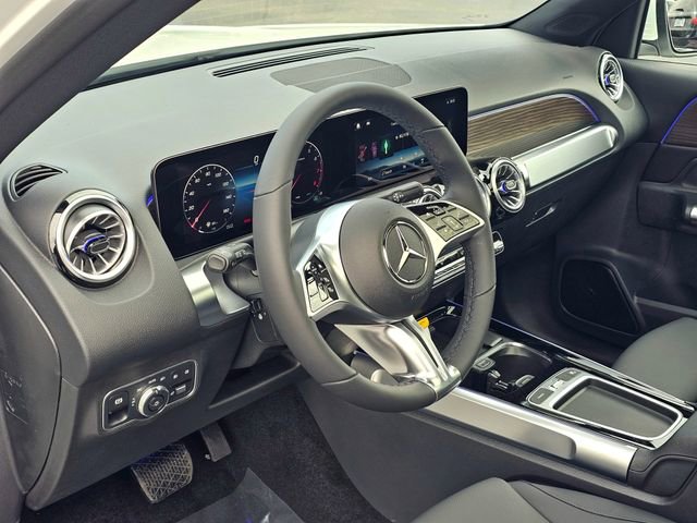 New 2026 Mercedes-Benz GLB 250 4MATIC image 14