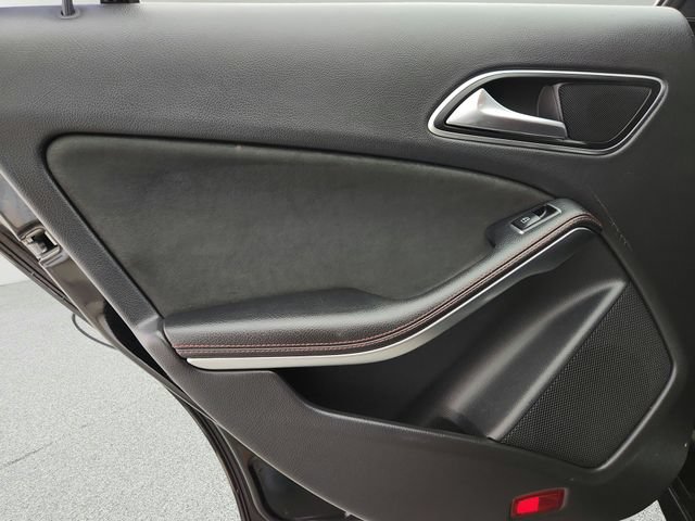 Used 2016 Mercedes-Benz CLA 250 image 21
