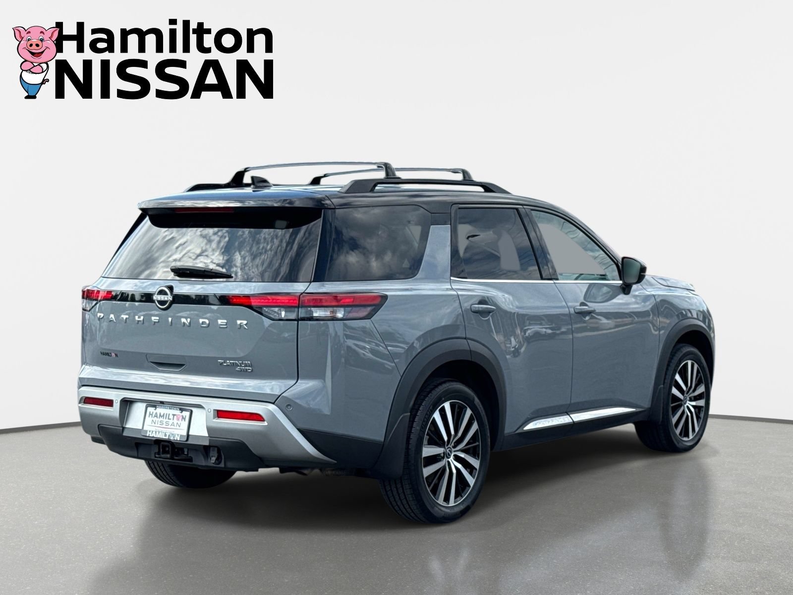 Used 2023 Nissan Pathfinder Platinum AWD/4WD image 2