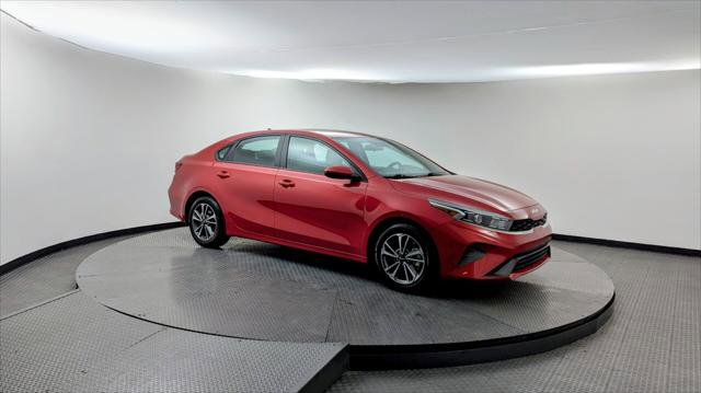 Used 2023 Kia Forte LXS image 9