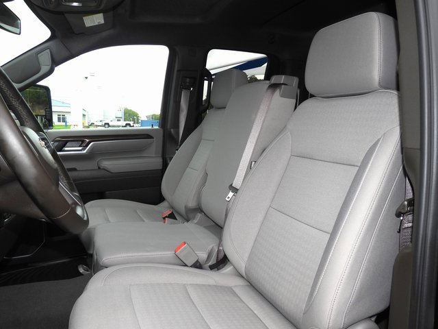 Used 2025 Chevrolet Silverado 2500 LT image 34