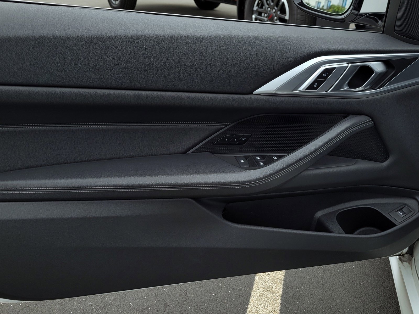 Used 2024 BMW 430i Convertible image 10