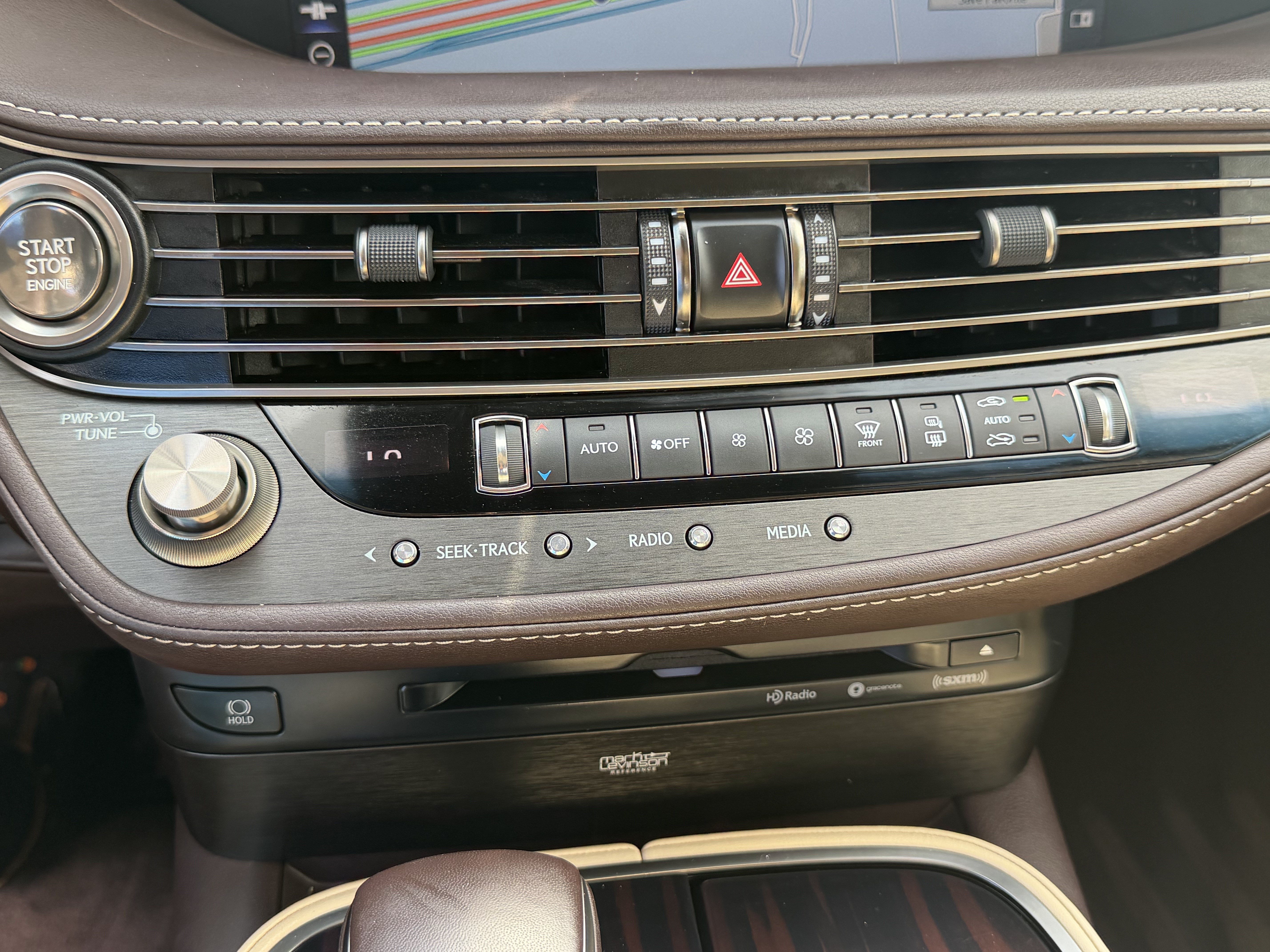 Used 2018 Lexus LS 500 w/ Luxury Package RWD image 20