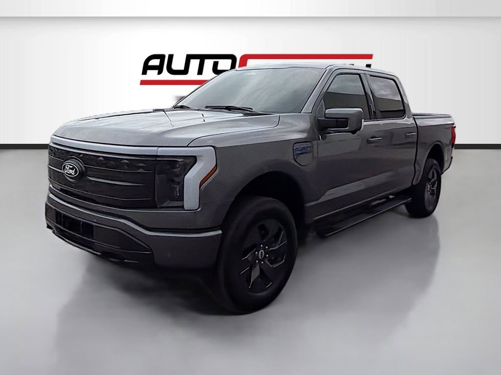Used 2024 Ford F150 Lightning Platinum AWD/4WD image 3