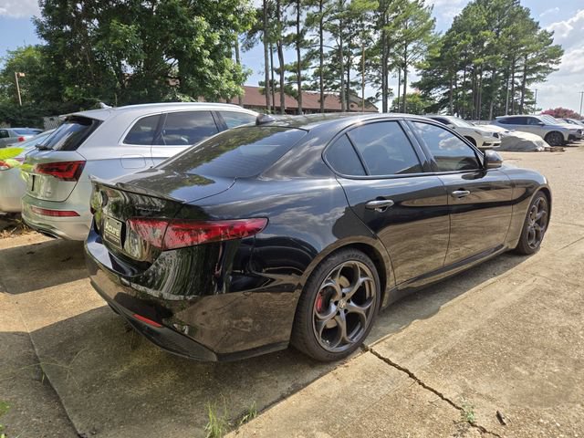 Used 2021 Alfa Romeo Giulia Ti Sport RWD image 17