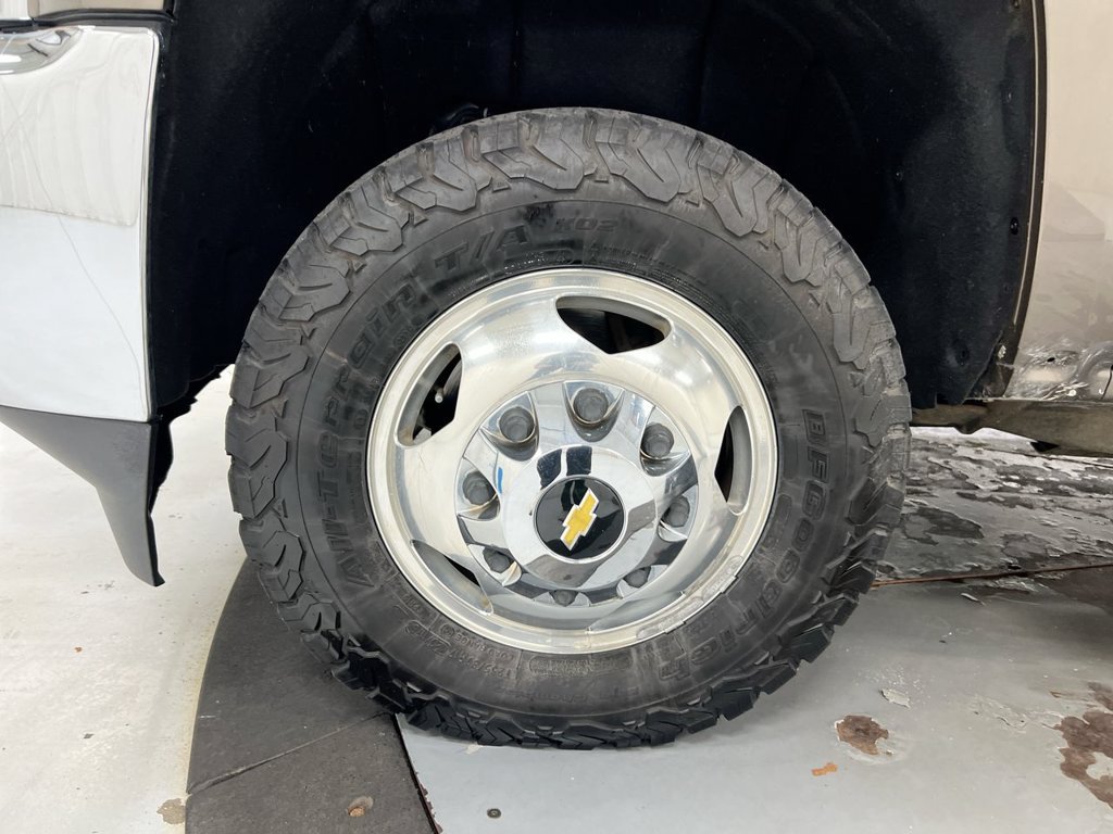 Used 2015 Chevrolet Silverado 3500 LTZ w/ Duramax Plus Package AWD/4WD image 23