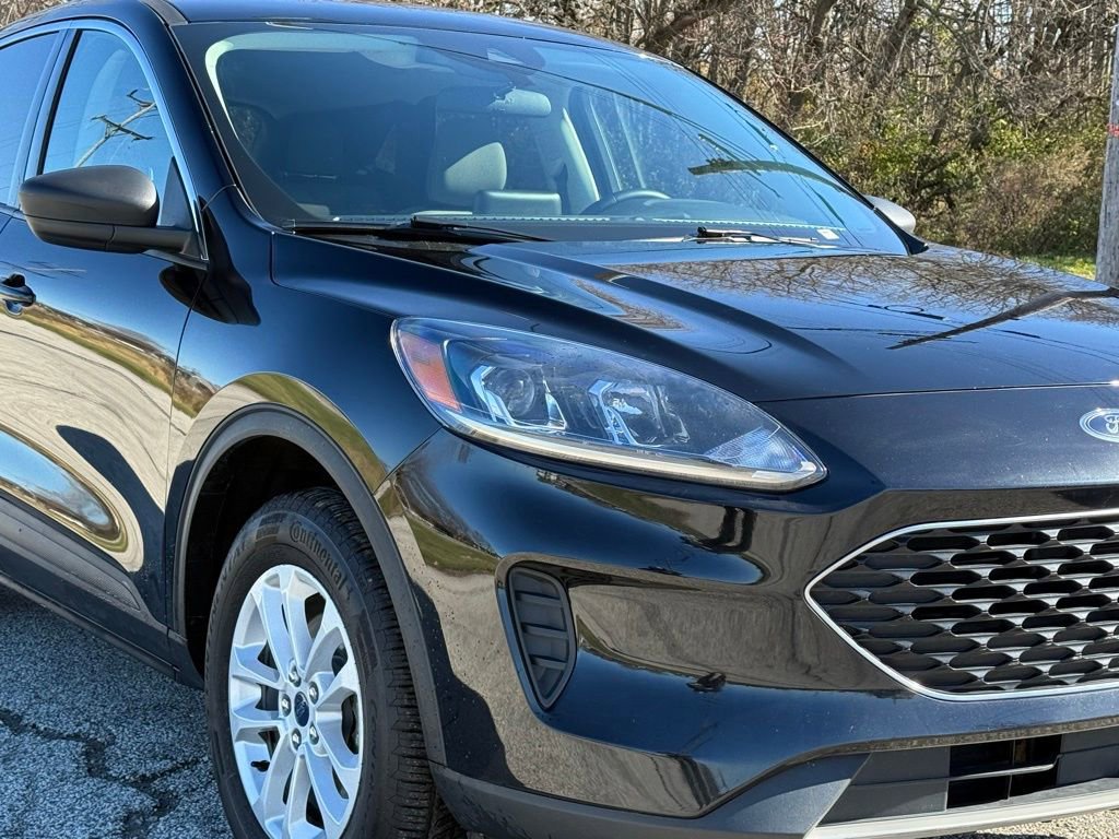 Used 2022 Ford Escape SE w/ Cold Weather Package image 6