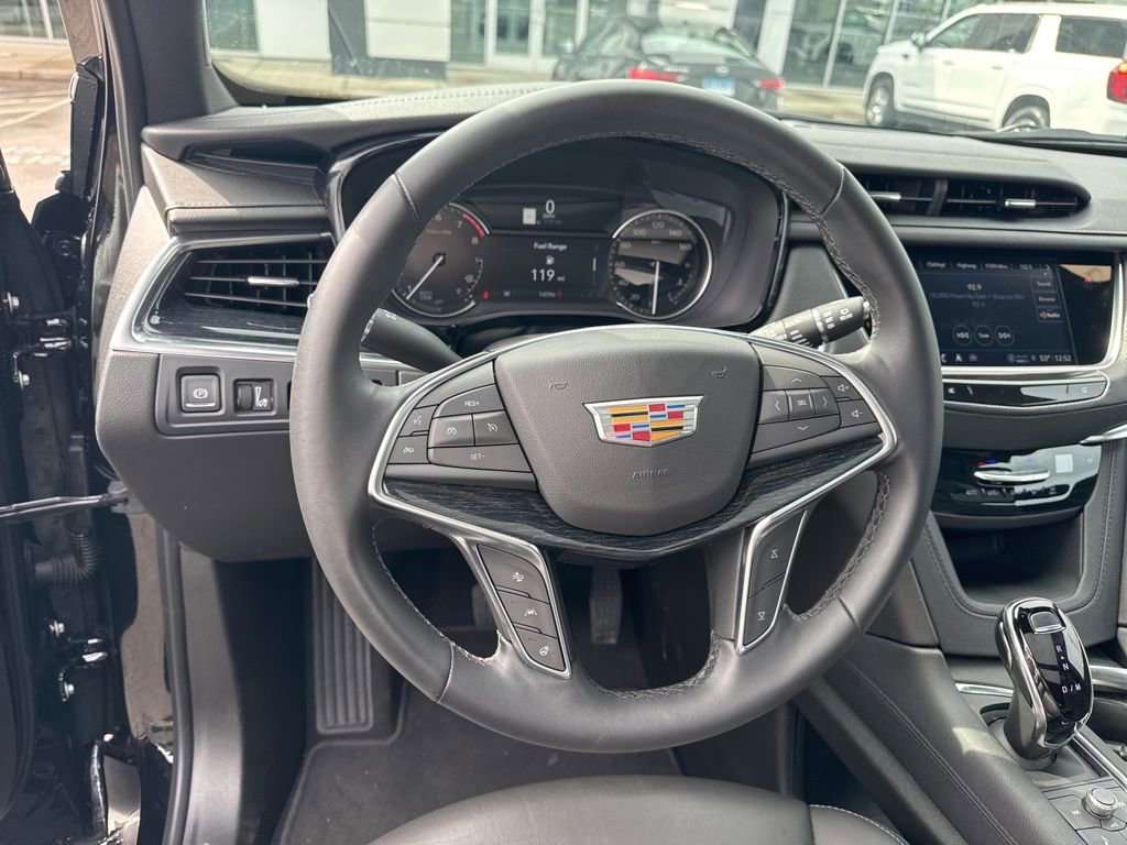 Used 2025 Cadillac XT5 Premium Luxury image 13