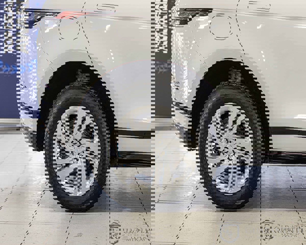 Used 2020 Land Rover Range Rover Evoque R-Dynamic S image 10