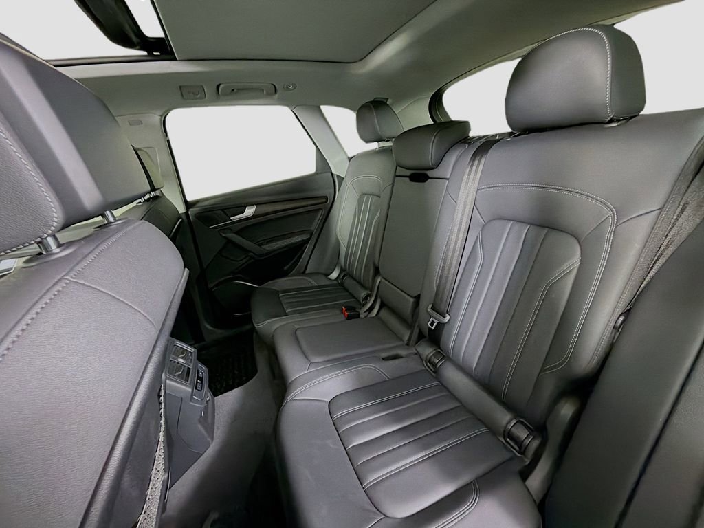 Used 2022 Audi Q5 2.0T Premium Plus w/ Premium Plus Package image 26