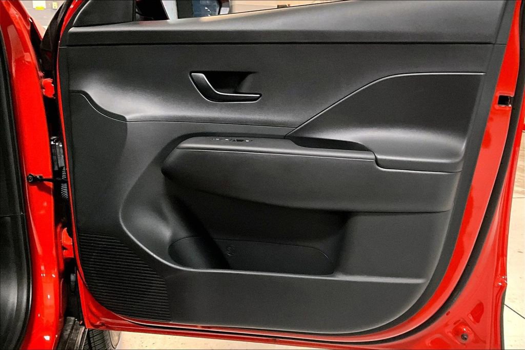 Certified 2025 Hyundai Kona SEL image 27