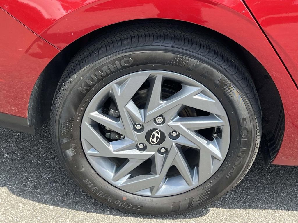 Certified 2025 Hyundai Elantra Hybrid FWD image 8