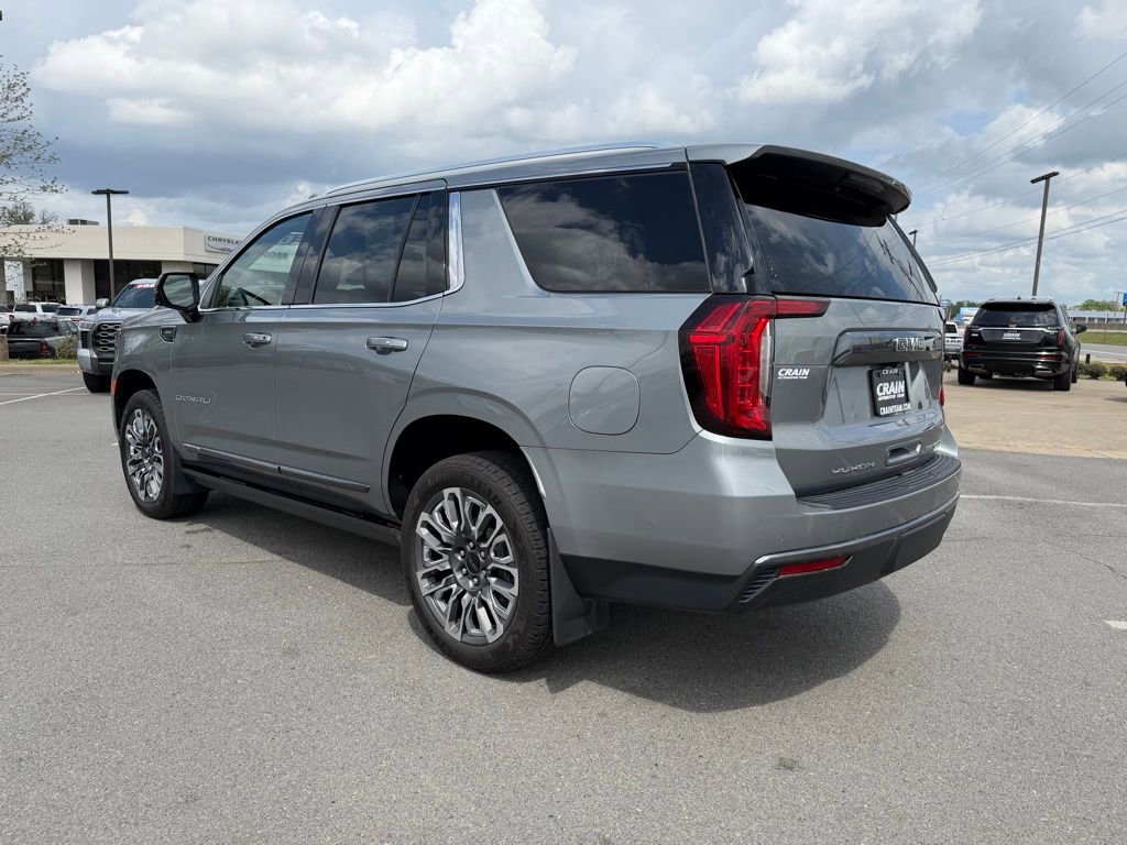 Used 2023 GMC Yukon Denali Ultimate AWD/4WD image 5