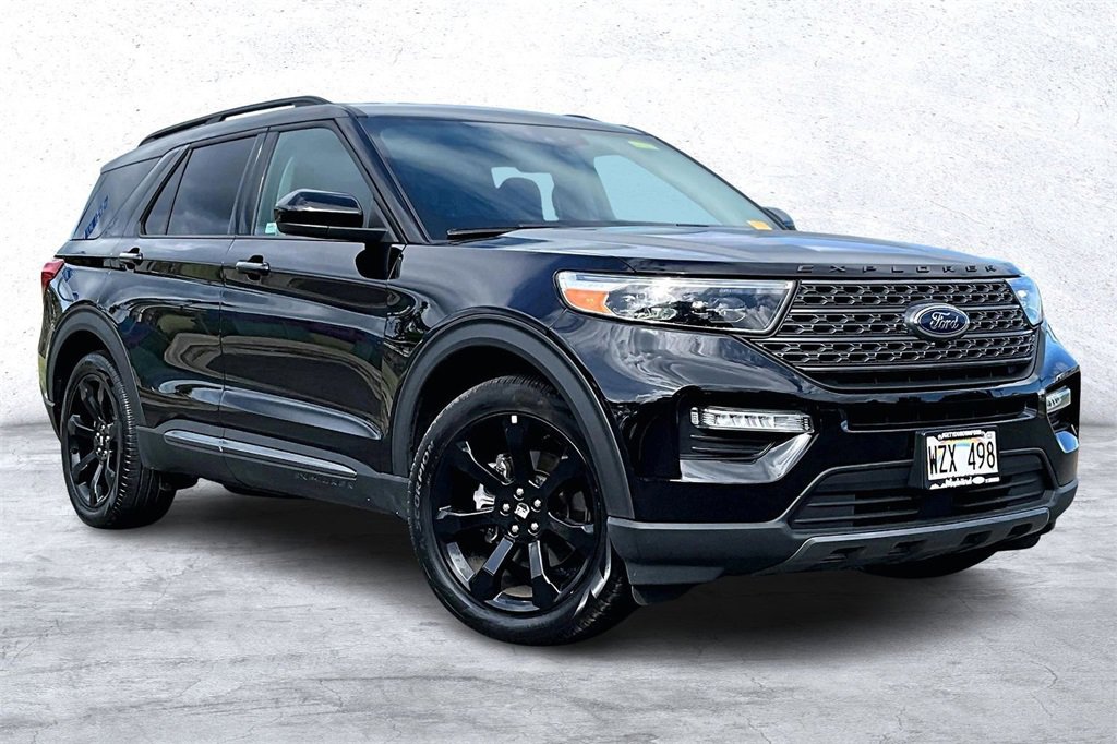 Used 2023 Ford Explorer XLT w/ Equipment Group 202A image 7