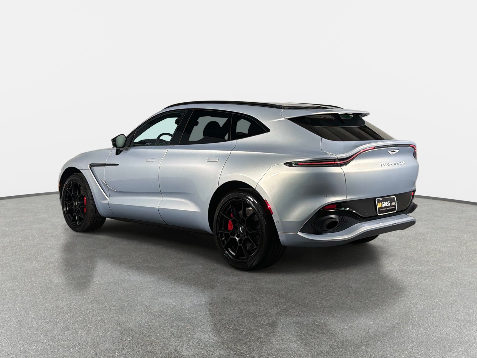 Used 2023 Aston Martin DBX AWD/4WD image 37