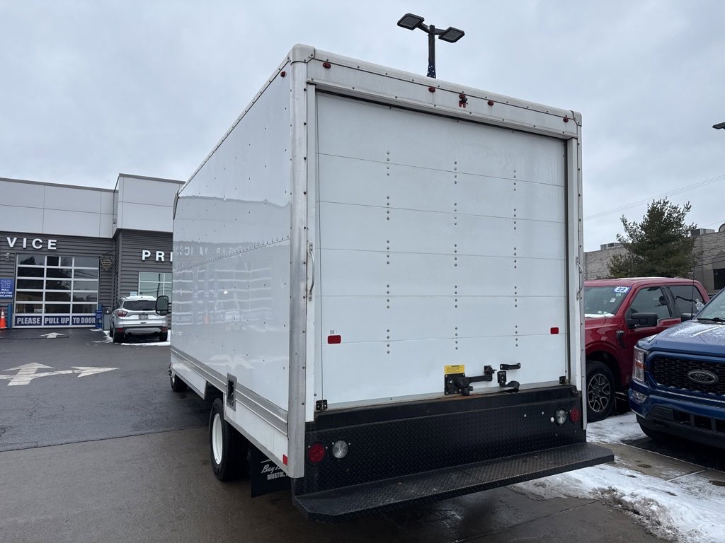 Used 2021 Ford E-350 and Econoline 350 Super Duty w/ Power Windows & Locks Group image 6