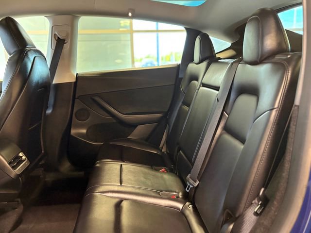 Used 2023 Tesla Model Y Performance image 22