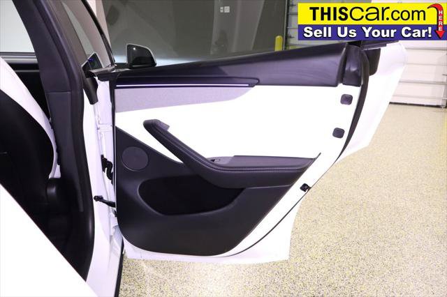 Used 2026 Tesla Model Y 2WD image 31
