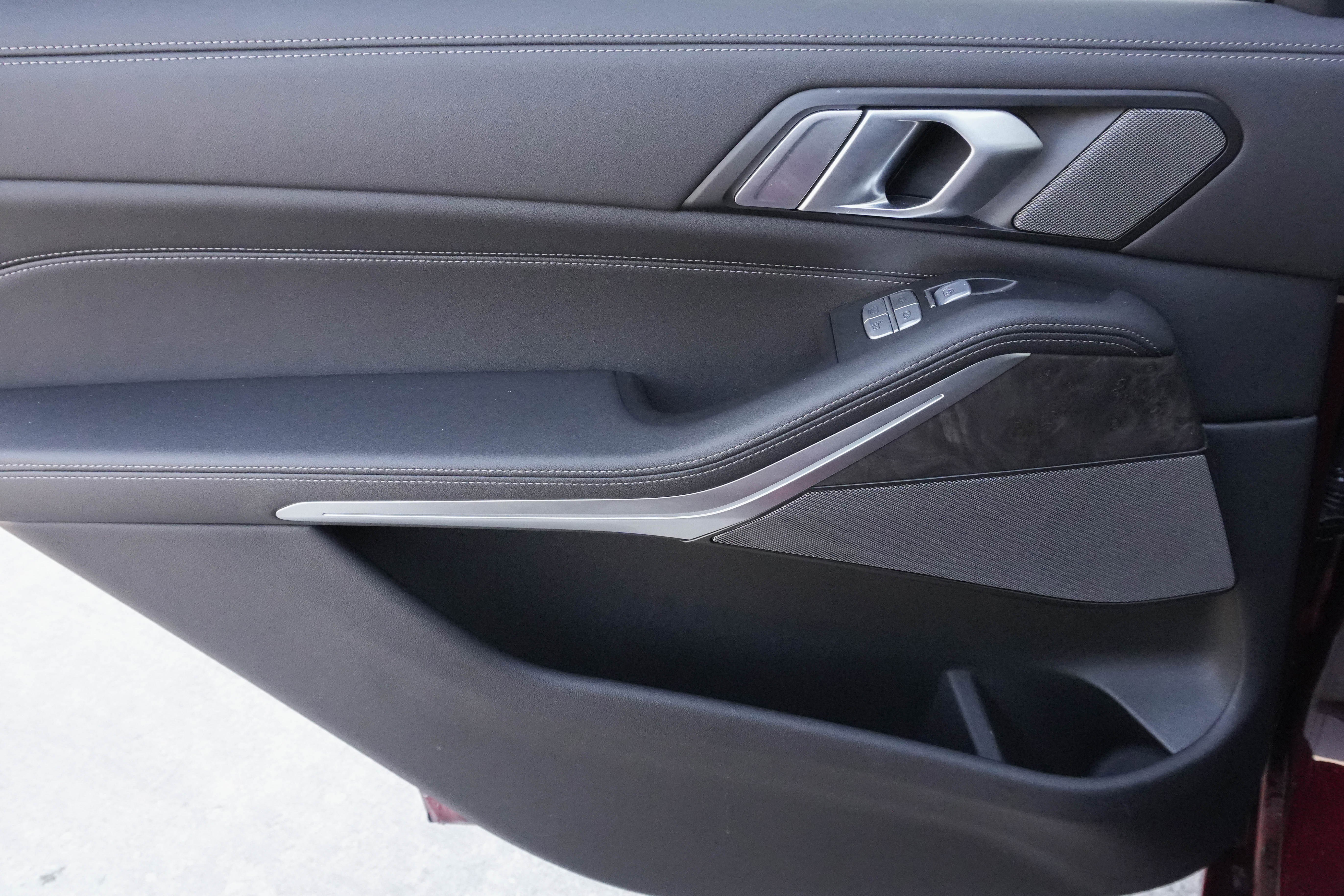 Used 2026 BMW X7 xDrive40i w/ Premium Package image 34