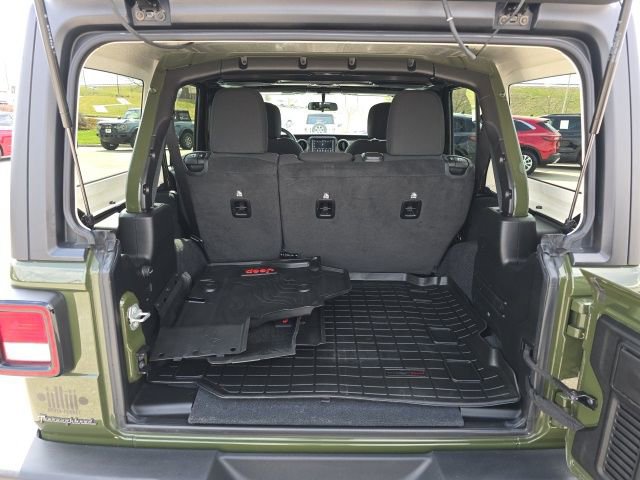 Used 2020 Jeep Wrangler Unlimited Sport image 17