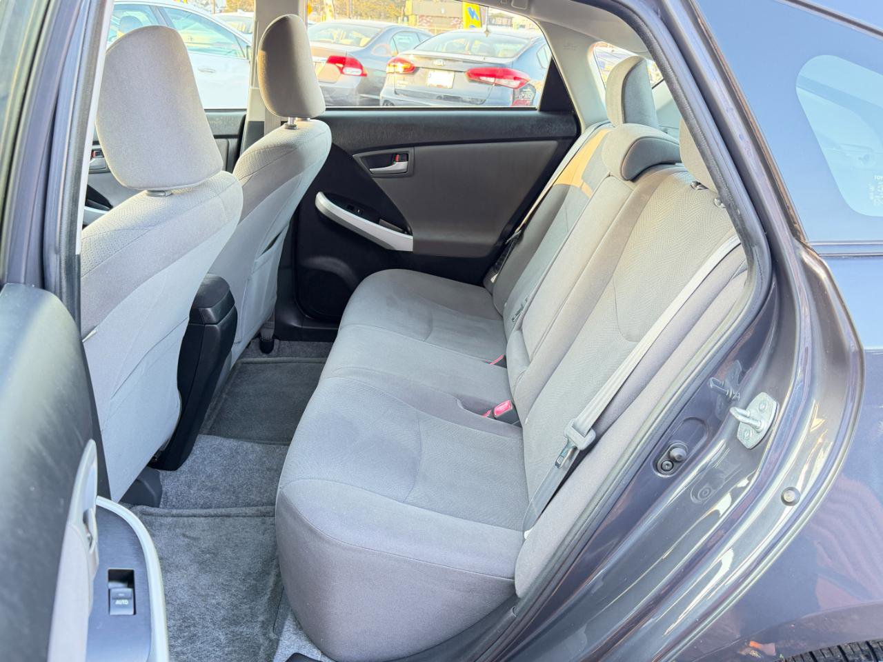 Used 2013 Toyota Prius Two image 26