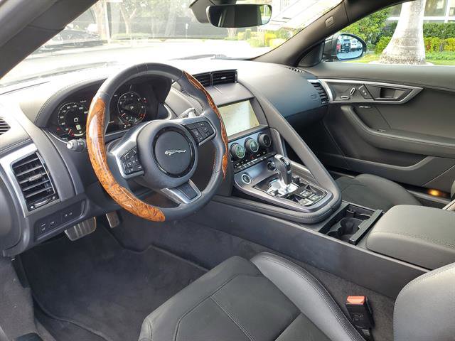 Used 2023 Jaguar F-TYPE P450 image 34