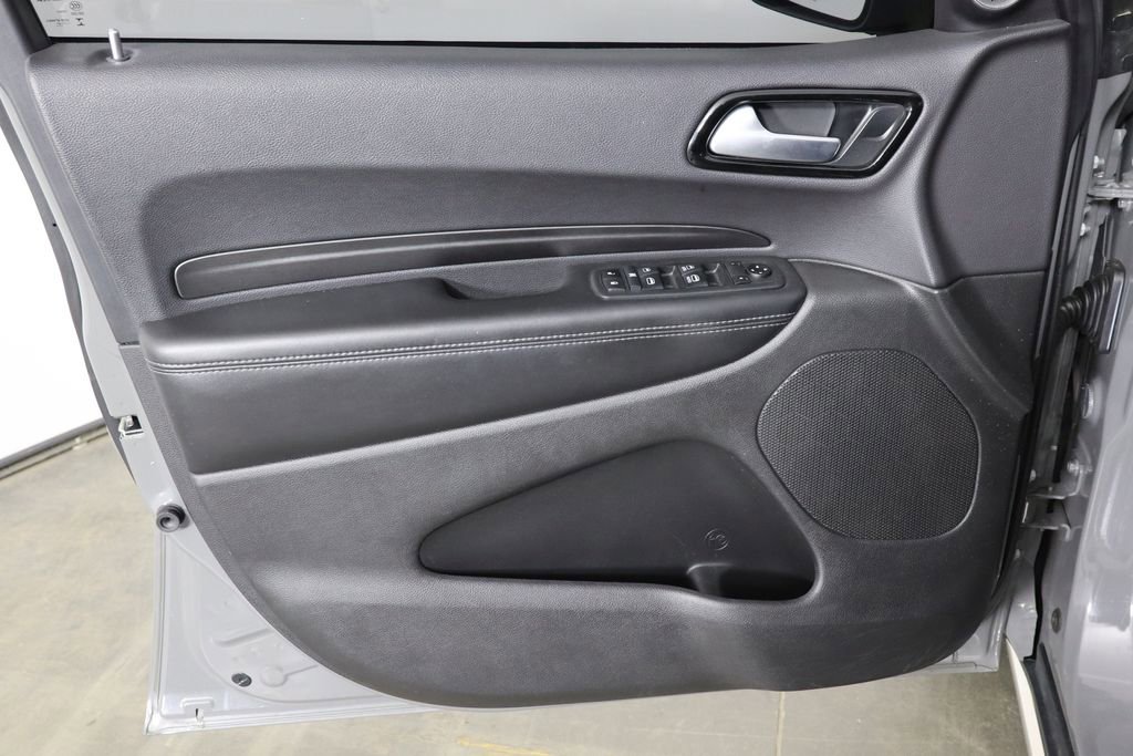 Used 2021 Dodge Durango SXT w/ 3rd Row Seating Group RWD image 22